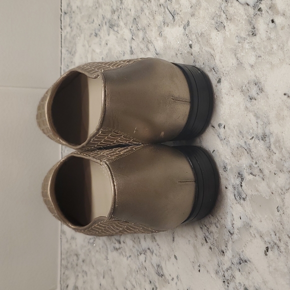 Trotters Liz Gold Metallic Leather Woven Slip on Loafers 8.5 N - Picture 3 of 9